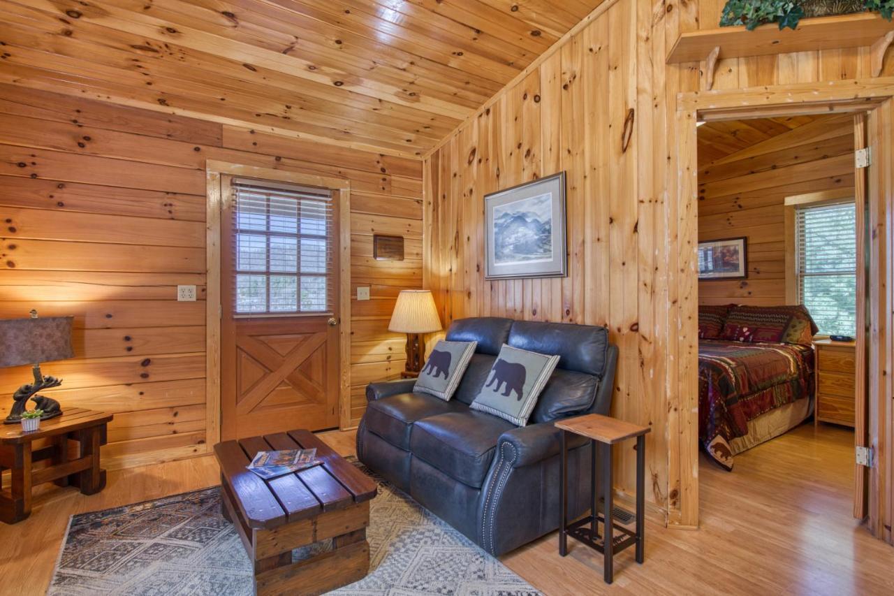 Campground Cabin Holiday home Lake Junaluska