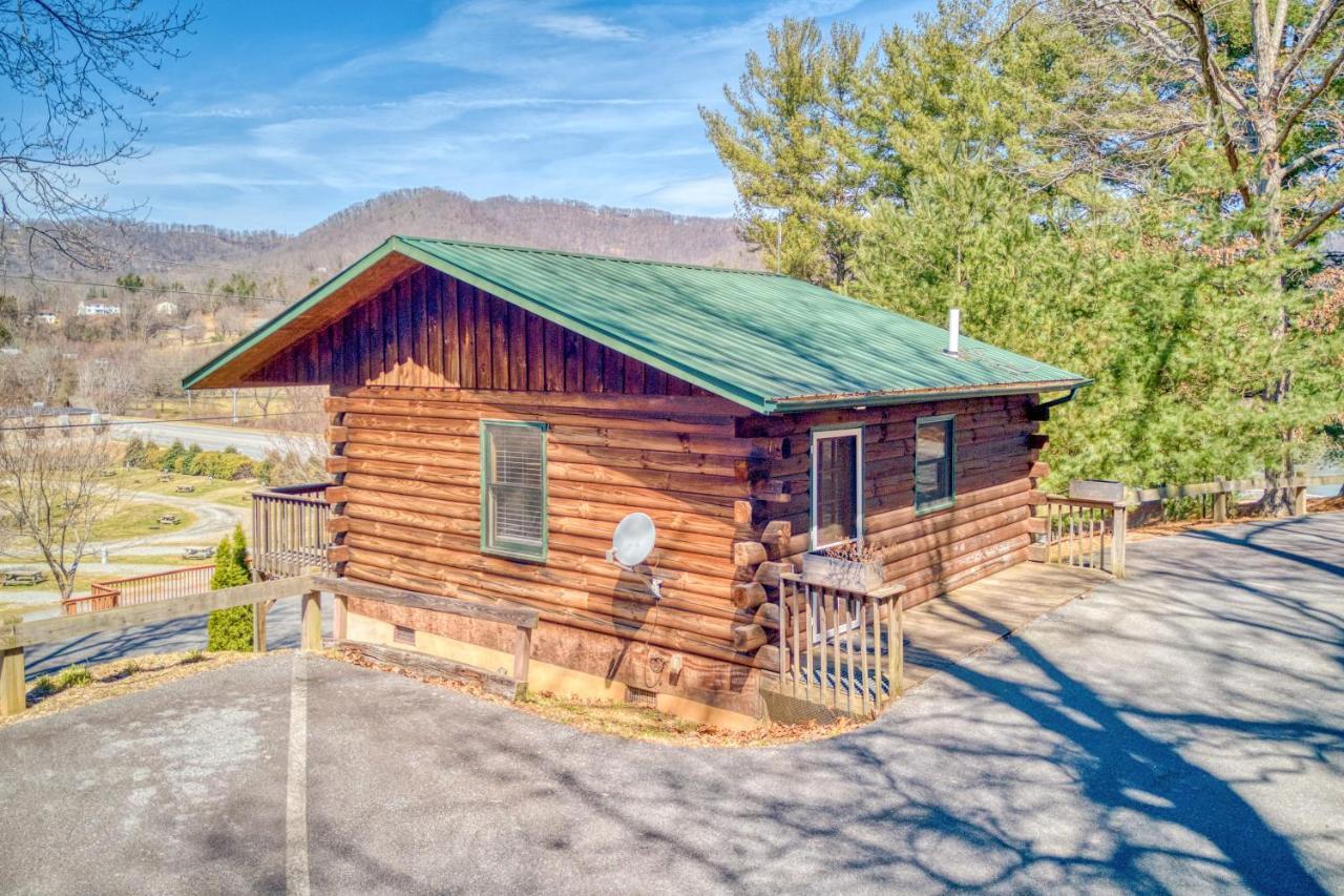 Campground Cabin Holiday home Lake Junaluska